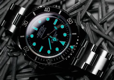 Rolex watch lume